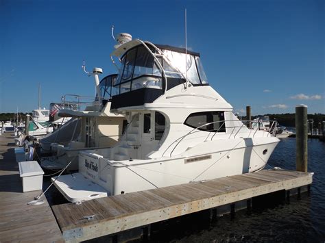 2007 Silverton 33 Convertible Power Boat For Sale