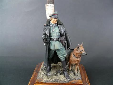German Officer With Dog Resin Figure Built And Painted 116 Scale