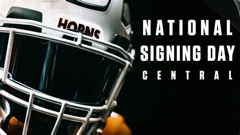Football National Signing Day Central