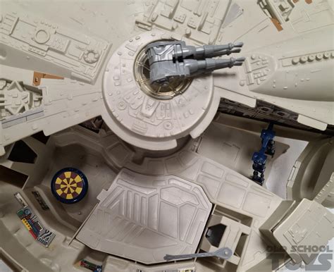 Star Wars Vintage Millennium Falcon En The Empire Strikes Back Doos