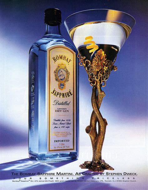 El dry martini, el cóctel con ginebra más emblemático, es la mejor forma de apreciar todos los aromas y sabores de los botánicos de bombay sapphire. Martini glass designed by Stephen Dweck for Bombay ...