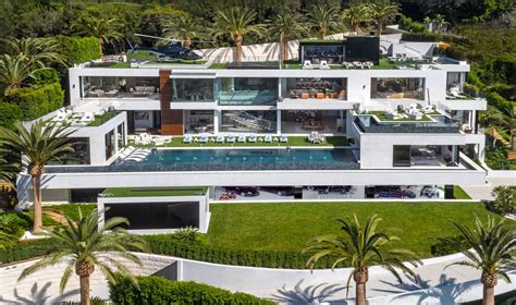 Stunning Los Angeles Mansion Sells For Us94 Million A Us156 Million