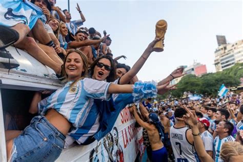 Argentinas World Cup Heroes Airlifted In Helicopters After Millions Of Fans Flood Onto Streets