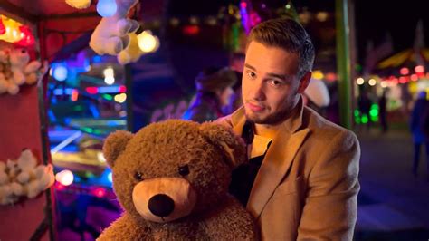 My close friends and family know there are very few times when i'm left. One Direction - Night Changes Liam Payne - YouTube
