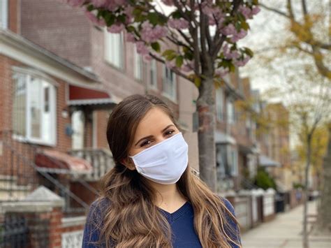 The Cdc Still Recommends Face Masks For Those Who Arent Yet Vaccinated