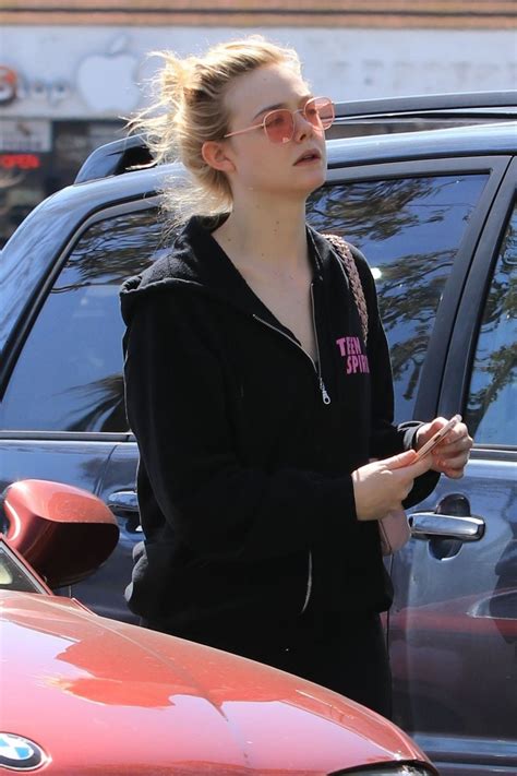 Elle Fanning Heading To A Gym In Los Angeles Hawtcelebs