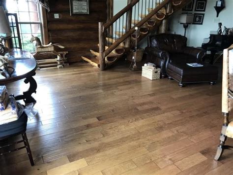 Elegant home with stunning curb appeal nestled in the gated community of harbor located on granbury's historic downtown square • serving our neighbors, old and new, since 1973! Dallas Flooring Warehouse in Granbury Texas is announcing ...