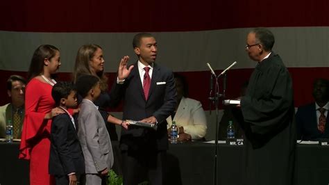 Montgomery Alabama S First Black Mayor Sworn In