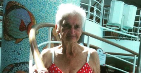 This 90 Year Old Grandma Bikini Picture Is Everything Mamamia