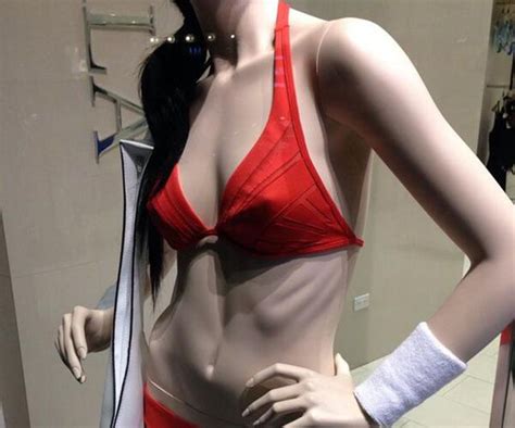 La Perla Removes Super Skinny Mannequin After Numerous Twitter Complaints