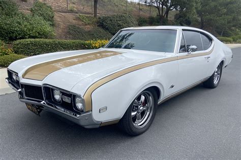 Ls Powered Oldsmobile Cutlass Supreme Holiday Coupe For Sale On