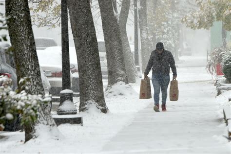 Twin Cities See Record Snowfall Harking Back To Legendary Halloween