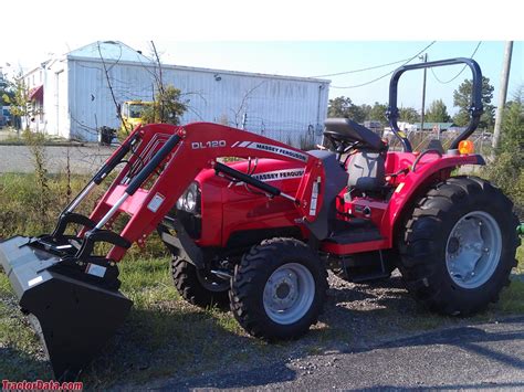 Massey Ferguson 1533 Tractor Photos Information