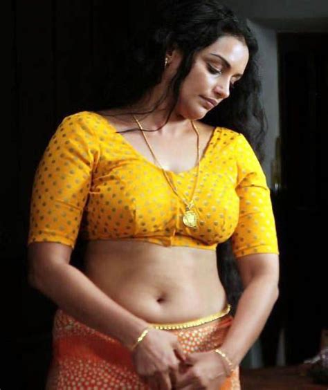 25 Indian Actresses With Waistbellynavel Chains Flaunting Sexy Midriff