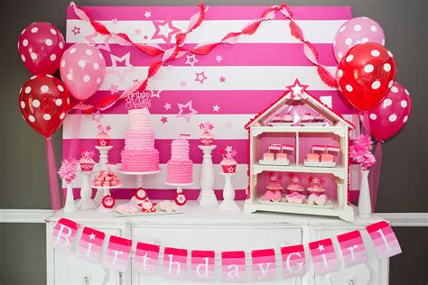 Find the best 21st birthday decorations for girls review site. 35 Cute 1st Birthday Party Ideas For Girls | Table ...