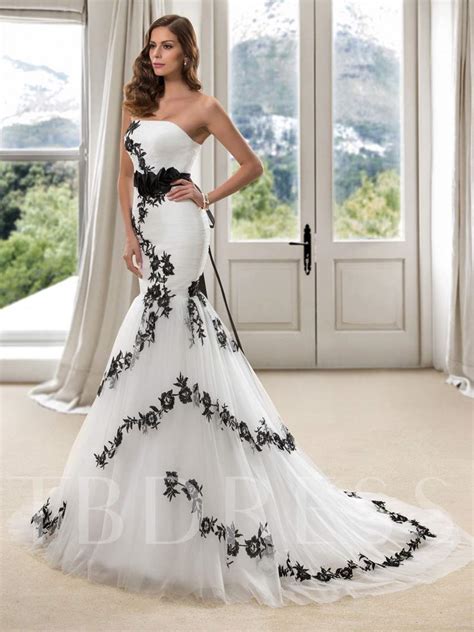 Https://tommynaija.com/wedding/a Piece Of Wedding Dress Embroidered