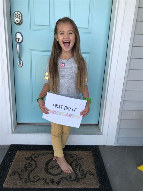 She Builds Her Home First Day Of Kindergarten