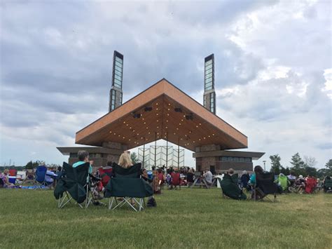 Live Music Venue The Pavilion At Wolf Lake Memorial Park Reviews And