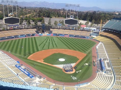 Anthony Witrado On Twitter A New Outfield Grass Design For Dodger