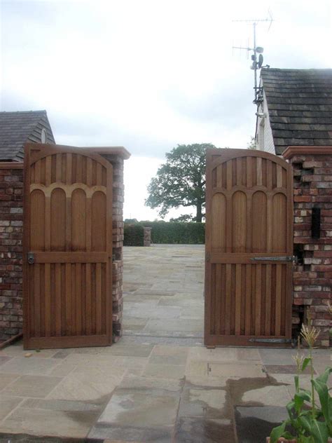 Bespoke Wooden Garden Gates Essex Uk The Garden Trellis Company