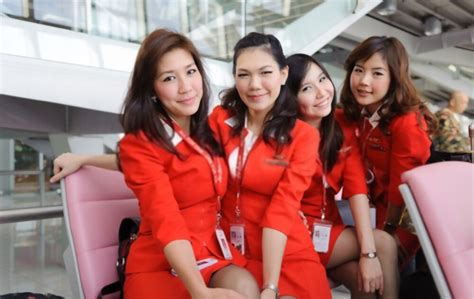 10 most attractive airlines stewardess in the world