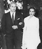 Marlon Brando and Anna Kashfi on their wedding day, 1957. (Married 1957 ...