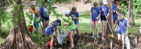Community involvement and voluntary community service can also create a culture of service on a campus for example, 17, 26. Community Service | Student Life
