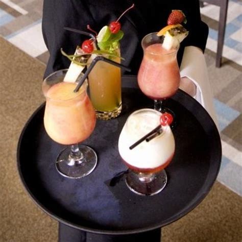 Food & beverage service industry ‐ an introduction. Food and Beverage Service
