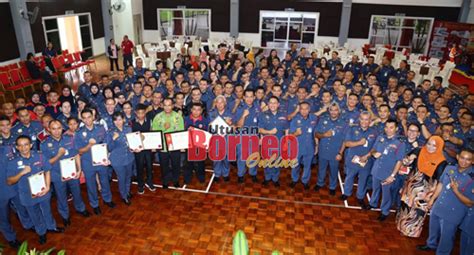 B) aspek penguatkuasaan mengawalselia dan membuat pemeriksaan bagi tujuan penghapusan bahaya kebakaran di premis berdasarkan akta perkhidmatan bomba 1988. Bomba Sarawak terima 9,443 panggilan kecemasan pada 2019 ...