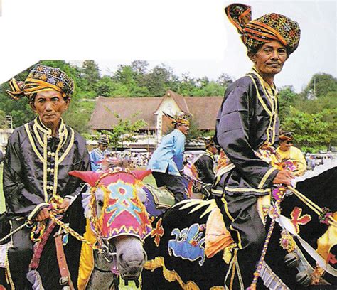 Suku Kaum Di Sabah Mencintai Sejarah