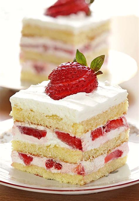 Easy Strawberry Shortcake Sugar Apron