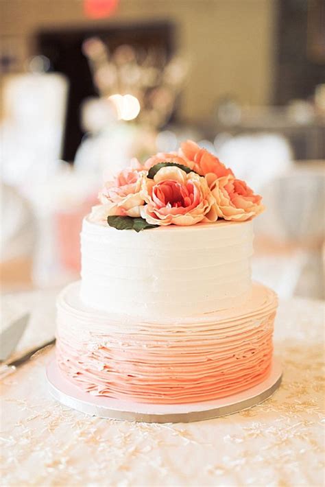Wedding Ideas By Pantone Colour Blooming Dahlia Cake Chwv Wedding Cake Peach Wedding