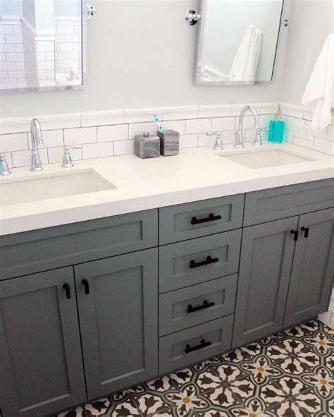 First of all, it's incredibly easy to clean, which is why subway tile (so named because it's often seen in subway stations) was invented in the first place.it keeps stains at bay and reflects light, which helps to create an airy, sleek. Top 70 Best Bathroom Backsplash Ideas - Sink Wall Designs