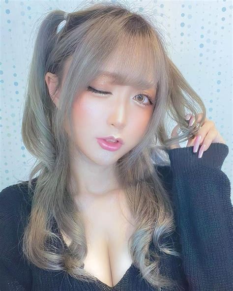 華密美琉さんのインスタグラム写真 華密美琉instagram 「ハーフツインテみたいな って声がいくつかあったので 今日は勇気を出して