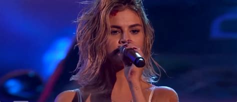 Eye roll all you like, that business gets now, her hairdressers riawna capri and nikki lee have spilled on just how bloody long it took to get selena blonde. Netizens React on Selena Gomez AMA Performance of 'Wolves ...