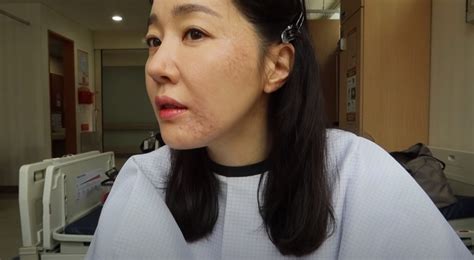 할리우드y '블랙 위도우', 내년 5월 개봉…'이터널스'·'샹치'도 연기. 엄지원, '산후조리원' 출산 장면 비하인드 공개