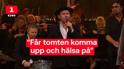 Bo Kasper Orkester Får Tomten Komma Upp Och Hälsa På Drs Store Juleshow Dr1 Youtube