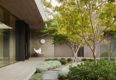 Courtyards In Architecture Bringing Outside In Frankfranco Architects