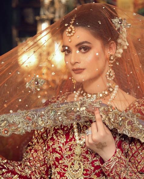 Everyone is jelly of her amazing looks. Minal Khan Looks Extraordinarily Stunning In Bridal Shoot ...