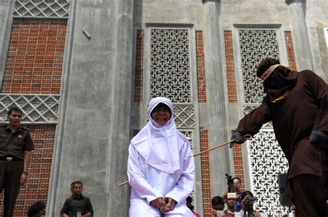 Indonesia Province Hires Female Floggers To Whip Women Who Violate