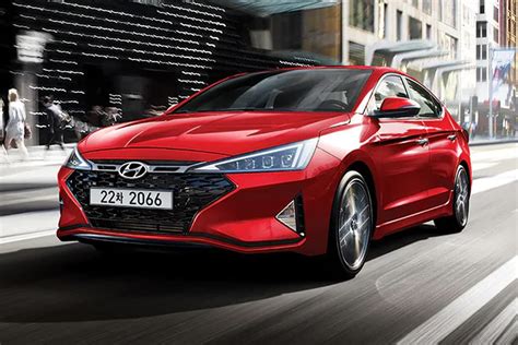 Select up to 3 trims below to compare some key specs and options for the 2019 hyundai elantra. 2019 Hyundai Elantra Sport Unveiled Officially: Gets ...
