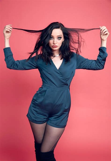 Pin By On Emma Dumont Emma Dumont The Gifted Tv Show Emma