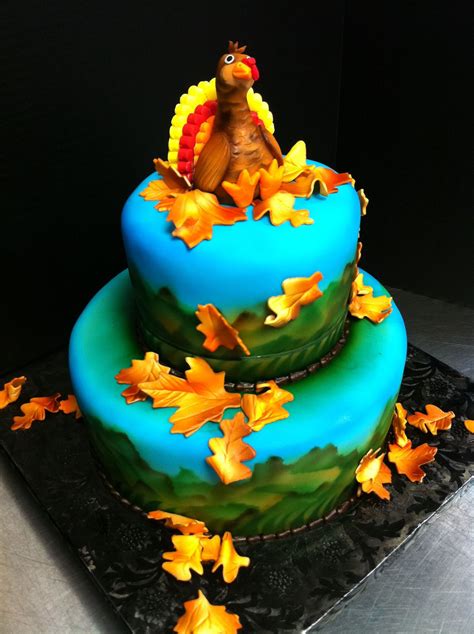 Turkey Cake Turkey Cake With Fall Leaves Holiday Decorating Cake Decorating Decorating Ideas