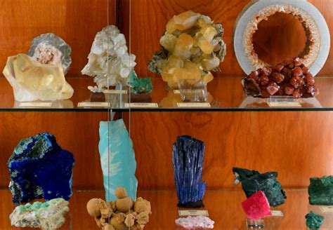 Wayne State University Opens Detroits First Geology Mineral Museum