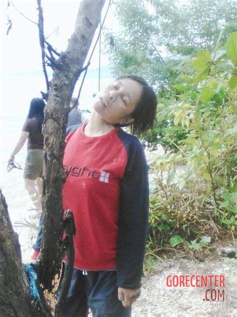 Woman Hanged Herself From Tree Gorecenter