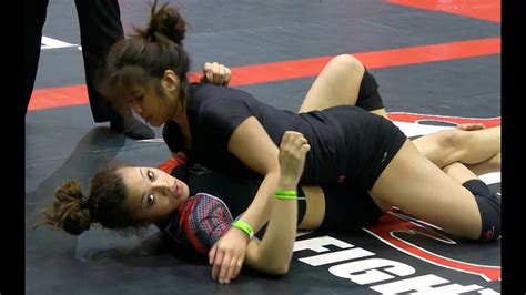 Brazilian Jiu Jitsu Match Girls Grappling No Gi Women Wrestling Bjj Mma Female Youtube