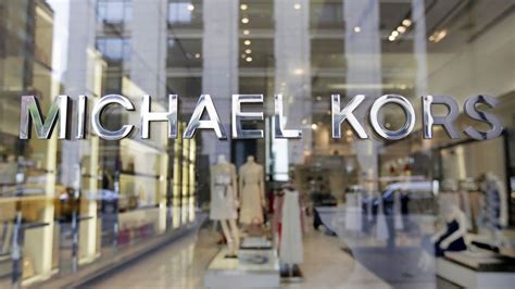 Michael Kors Compra Versace Por 2000 Millones De Dólares