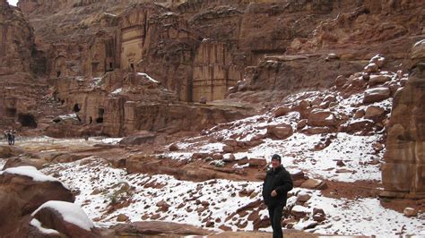 Petra In The Snow Jordan — Dodgy Knees