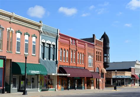 15 Small Towns In Iowa You Must Visit Midwest Explored