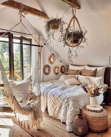Target / home / home decor / wall decor / wall art / bohemian : Corral Bedroom Clutter and Show Off Your Style: 5 ...